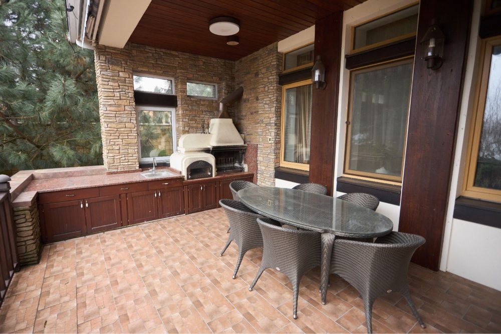 Продам дом на правом берегу реки Днепр пос.Ямбург с.Днепровое