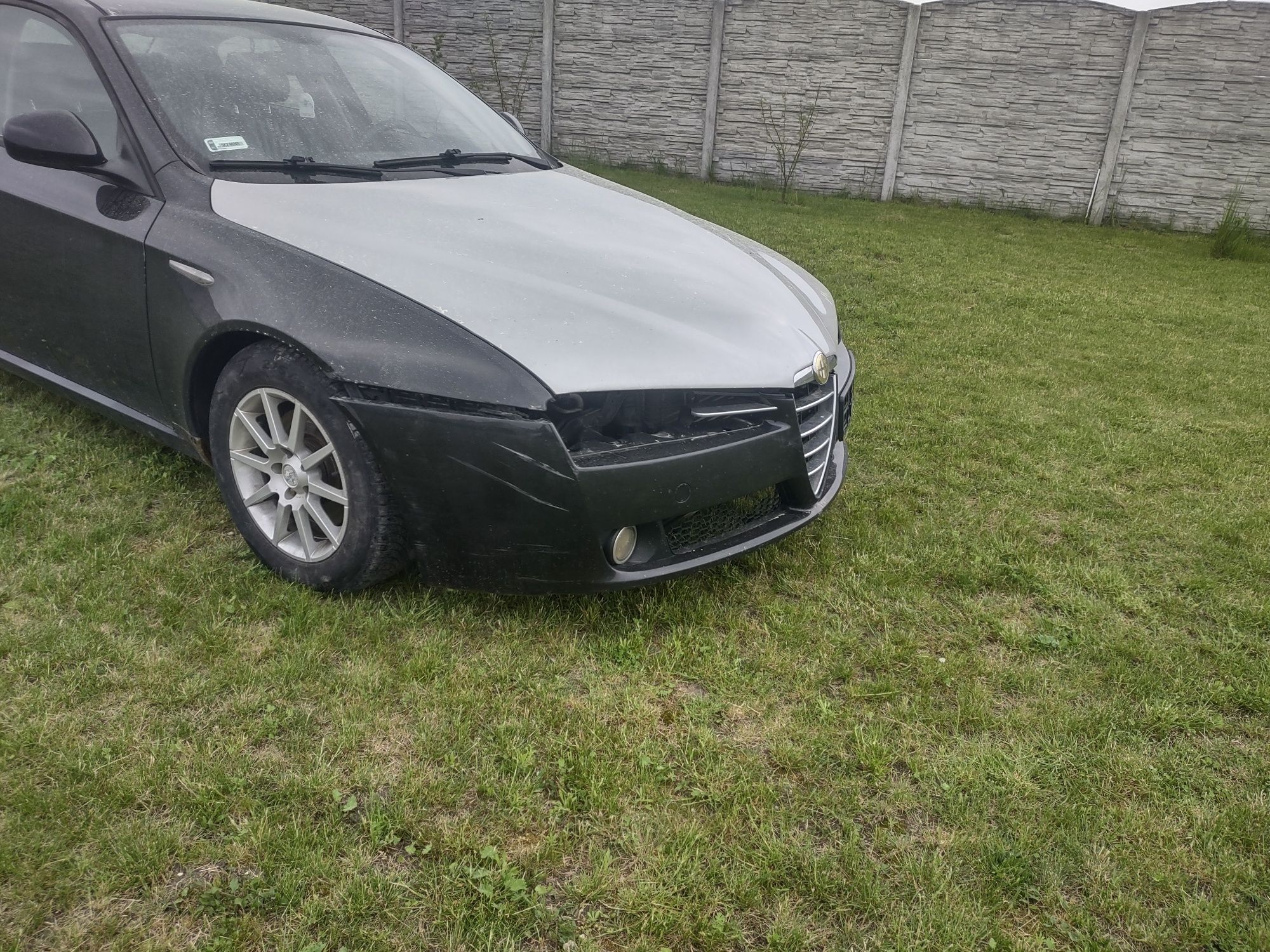 Zderzak przedni Alfa Romeo 159