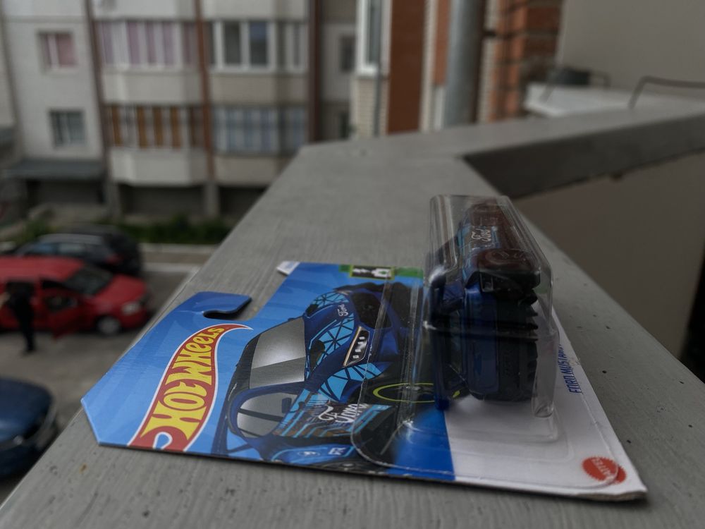 Продам нову модель Hotwheels TX