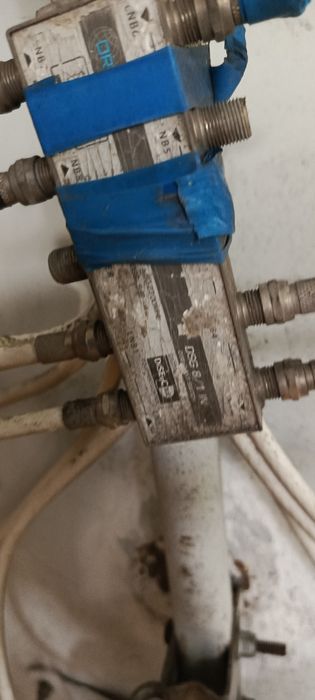 Супутникова антена з головками, тюнером комплект