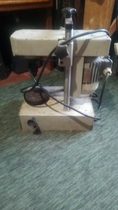 Сверлинный станок настольный електричкский