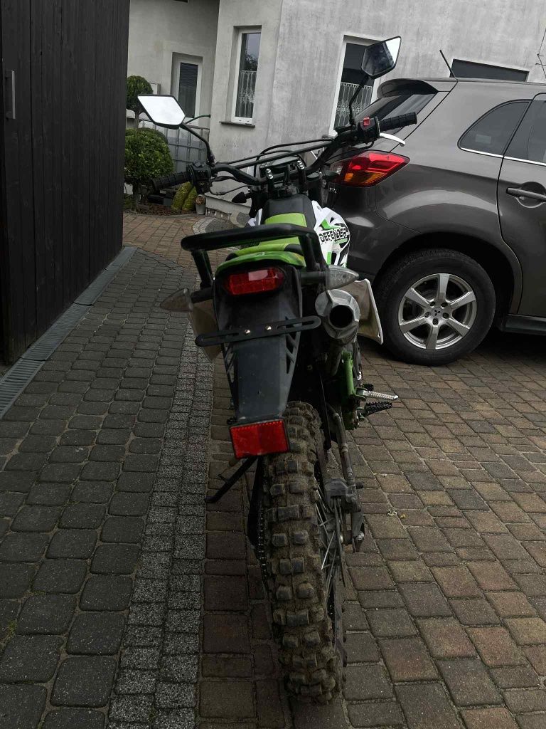 Cross defender 150
