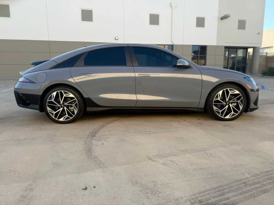 Hyundai Ioniq 6 SEL      2023