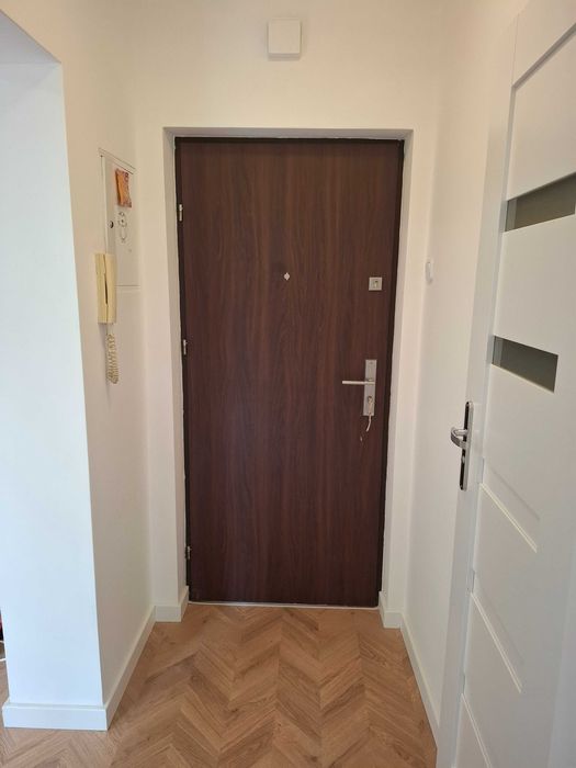 Sprzedam wyremontowane mieszkanie w spokojnej okolicy w centrum miasta