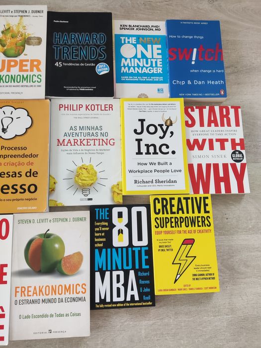 Conjunto de 15 livros relacionados com Gestão.