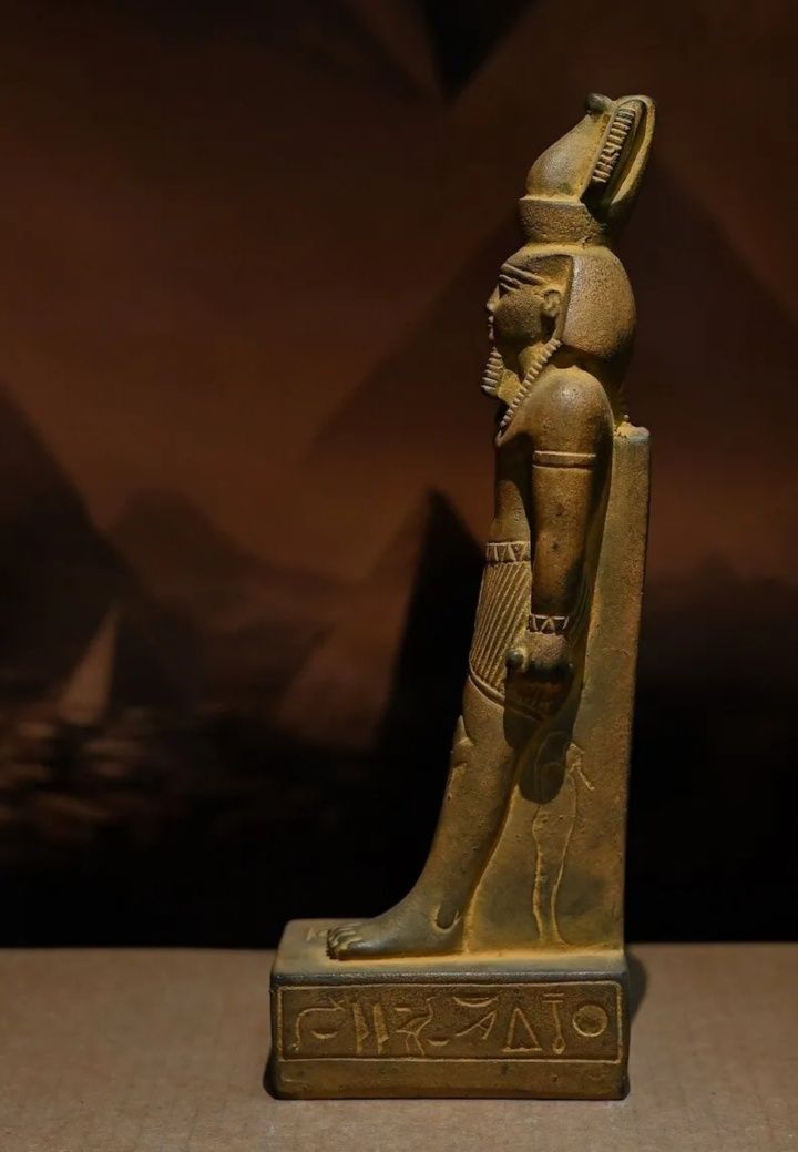 Estátua do faraó egípcio Ramsés II