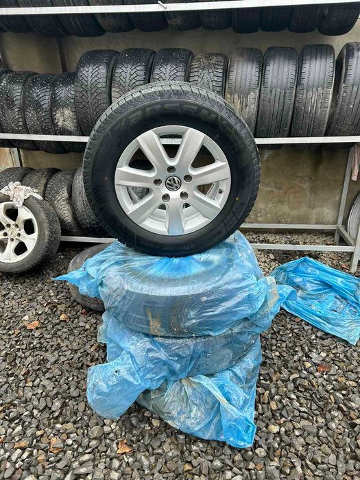 В продажі великий асортимент б/у літньої та зимової гуми на дісках