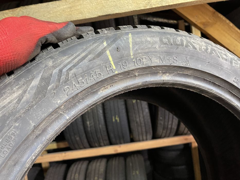 Шини нові зима 245/45R19 VREDESTEIN 2шт 23рік