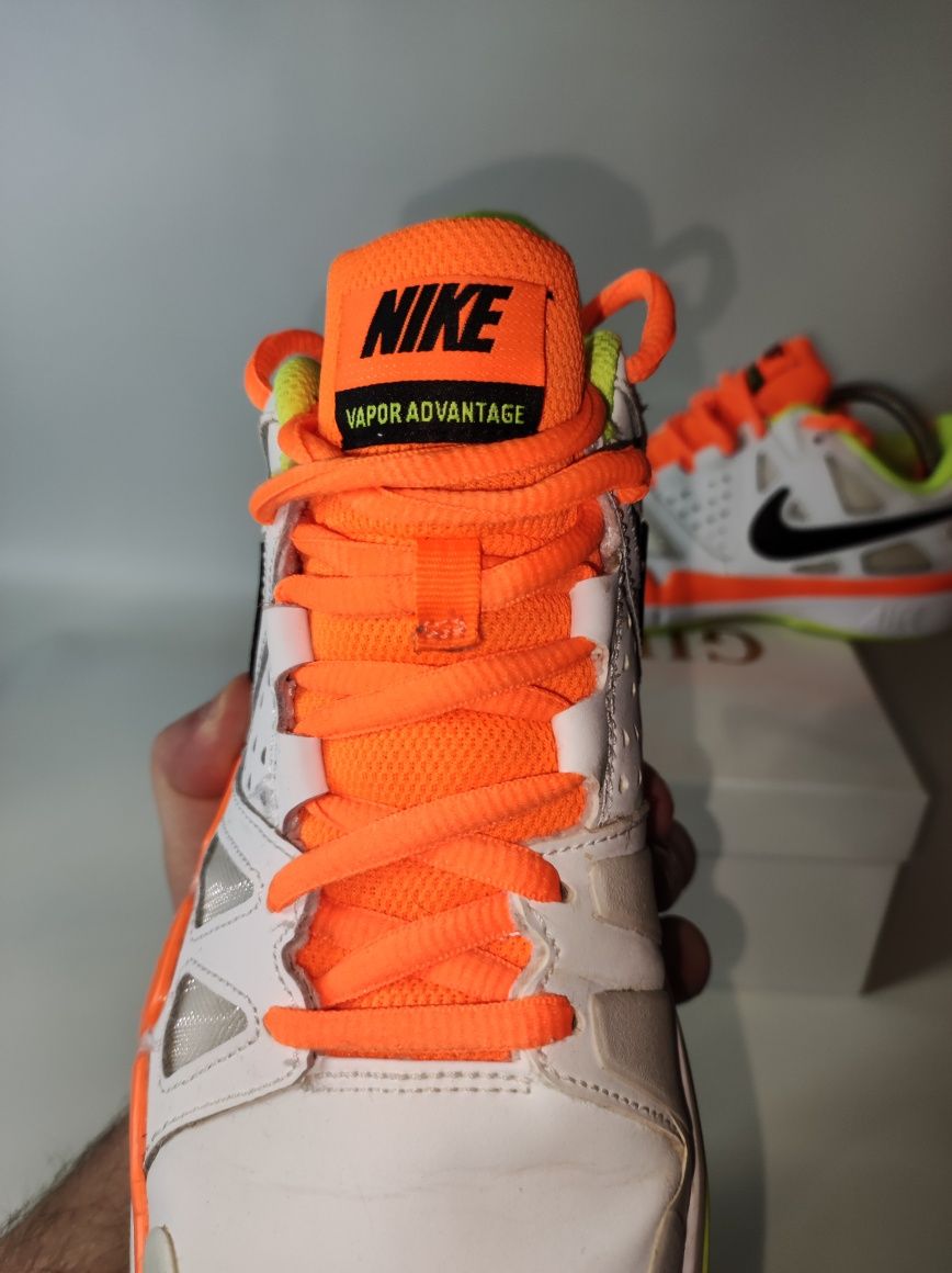 Женские Кроссовки от Nike Vapor Advantage 41 / 26см.