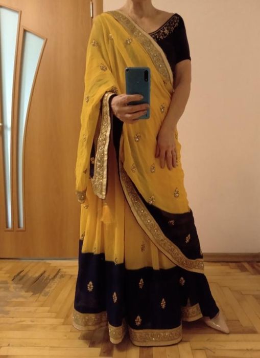 Дивовижні комплекти, сарі і чолі, індійське  вбрання