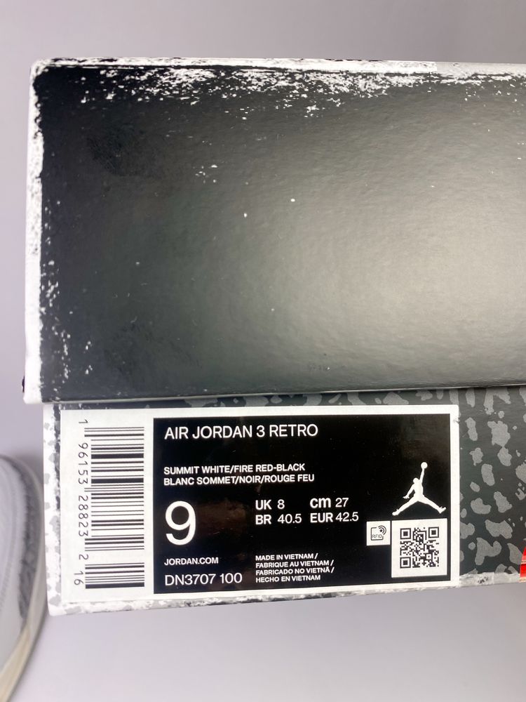 Air Jordan 3 White Cement (Reimagined) - 42.5