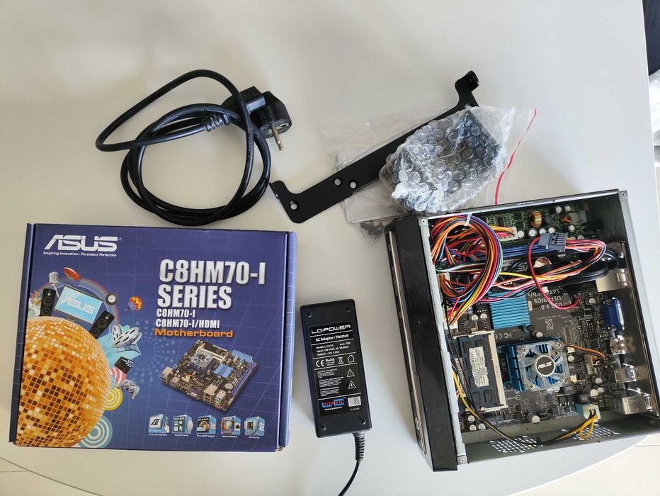 Mini PC Asus C8HM70-I/HDMI + Caixa ITX LC Power LC-1350MI + 4GB RAM