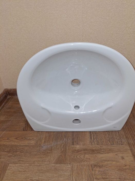 Умивальник в ванную