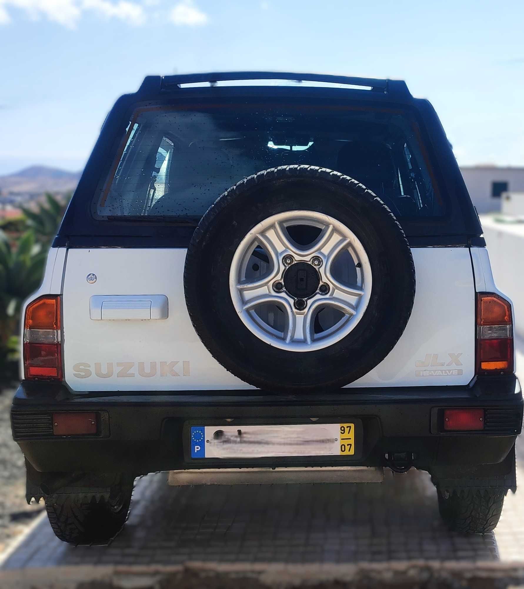 Suzuki Vitara JLX HardTop 4x4 - 1.600cc - 97cv - 16v - 1997 - Gasolina
