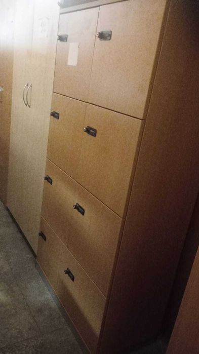 Locker KINNARPS 8skrytek szafka na dokumenty lockery do biur szkoły