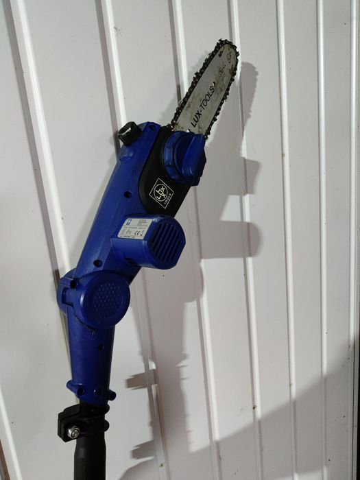 СуТелескопічна пилка акумуляторна з Німеччини