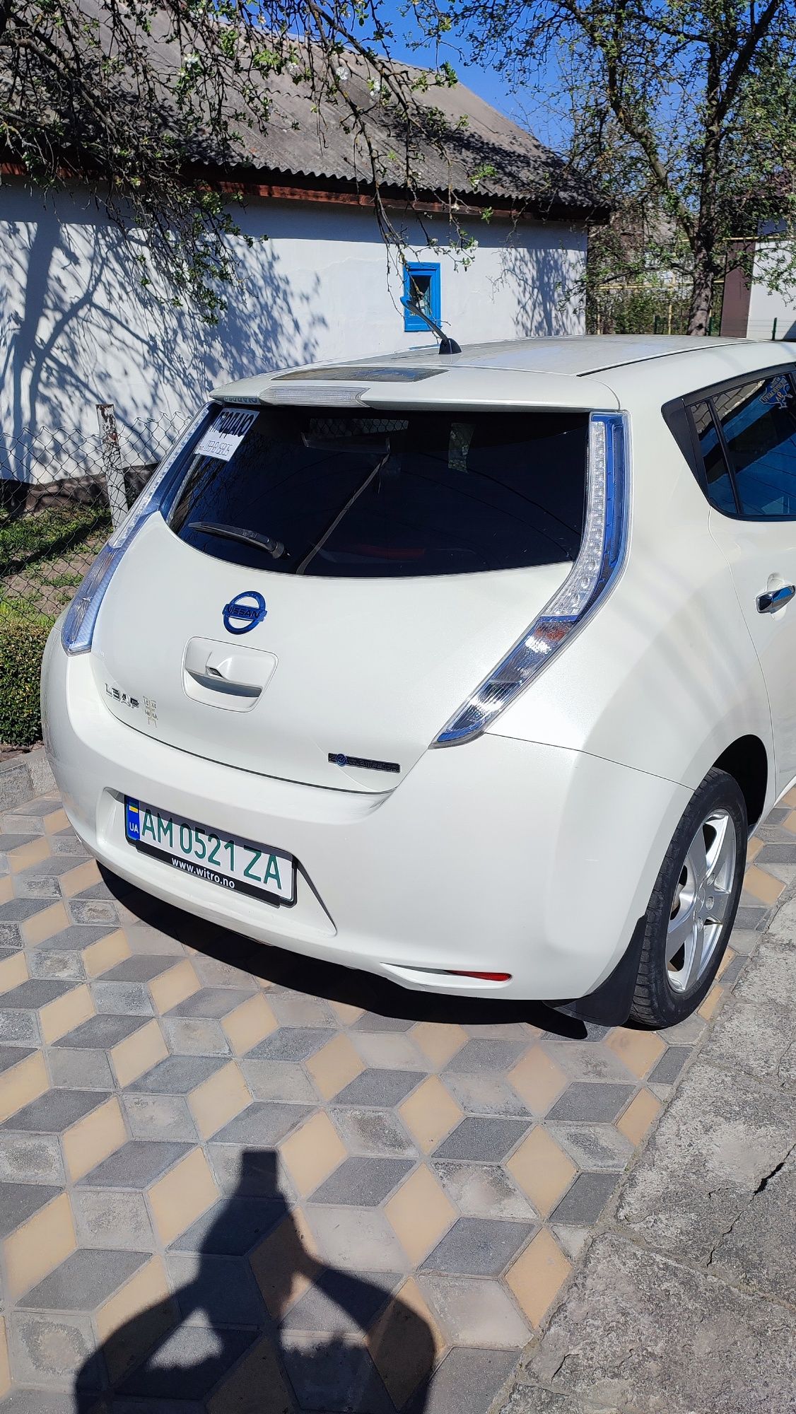 Авто Nissan Lief