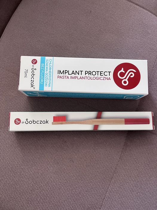 Pasta implantologiczna dr Sobczak - szczoteczka gratis
