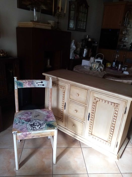 krzesło decoupage