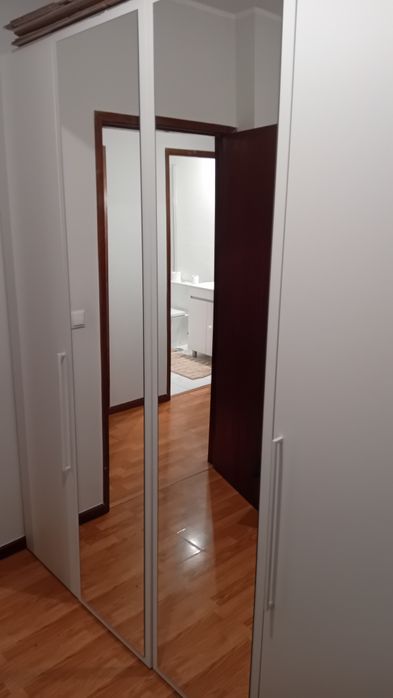 Roupeiro Conforama como NOVO