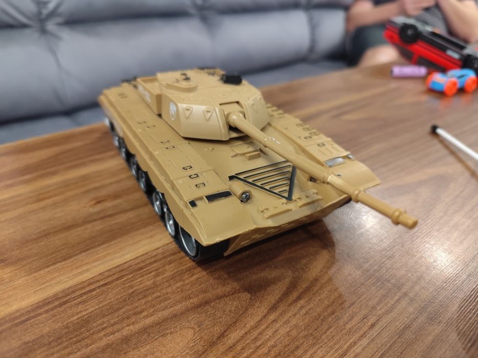 Zdalnie sterowany czołg