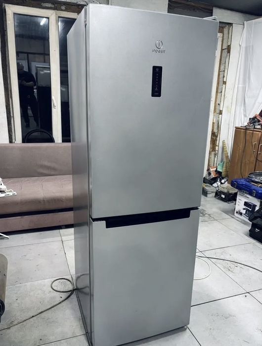 Холодильник бюджетний Indesit 170 см no frost гарантія доставка