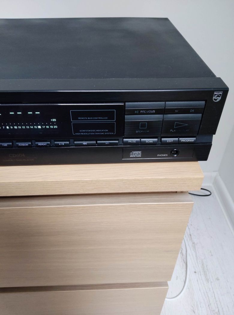 Odtwarzacz CD Philips CD 604