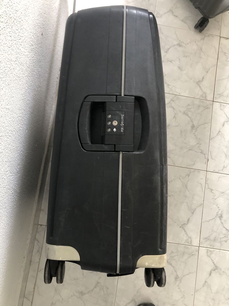 Mala Samsonite  grande e robusta