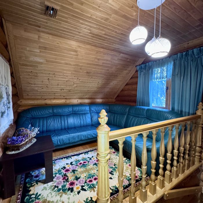 Затишний дерев'яний будиночок у тиші лісу на 4+2 осіб