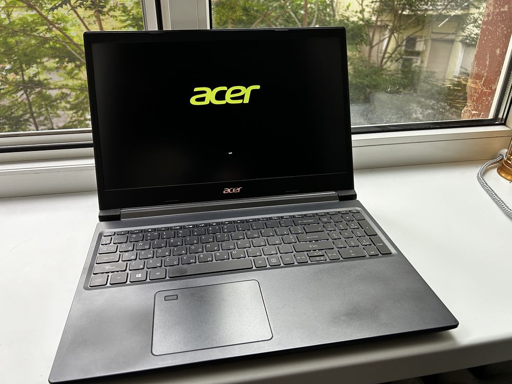 Acer A 715 - 75G