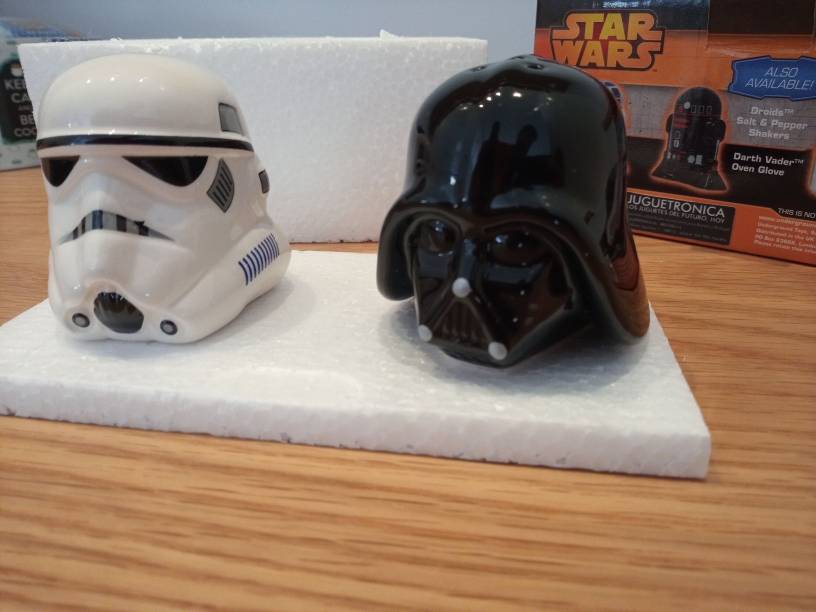 Stormtrooper & Darth Vader Ceramic Salt & Pepper