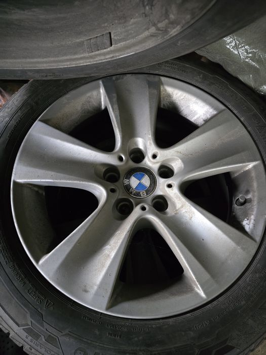 Felgi styling 327 BMW F10 z oponami zimowymi 225/55r17