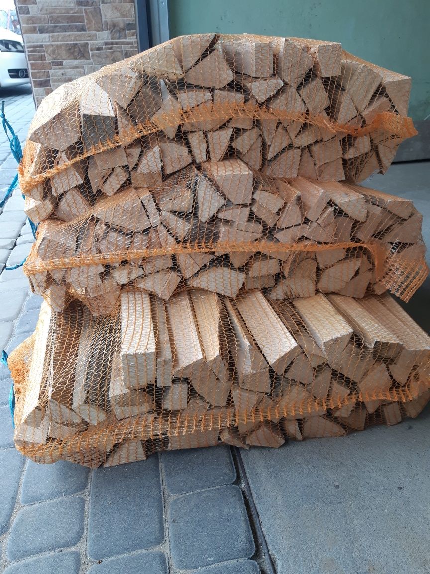 Drewno workowane kominkowe rozpałkowe