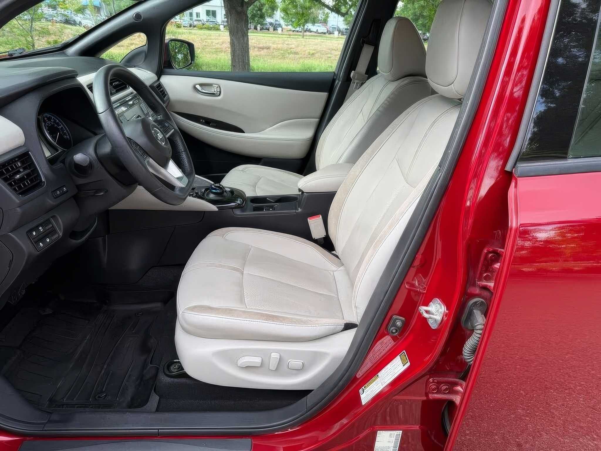 2019 Nissan LEAF SL