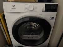 Suszarka ELECTROLUX Perfect Care 900 EW9HM1478P