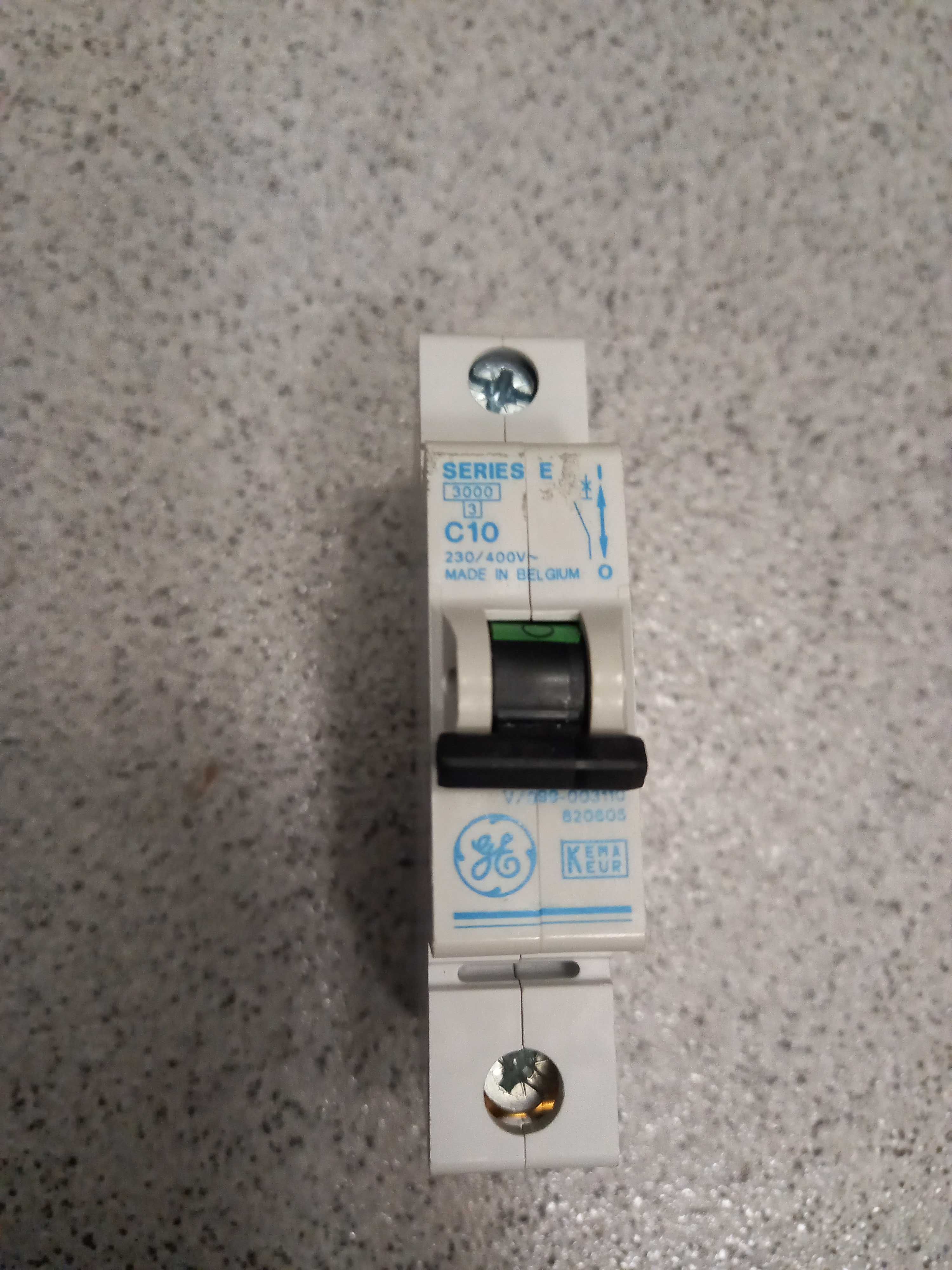 Diferencial e disjuntores GE para quadros elétricos