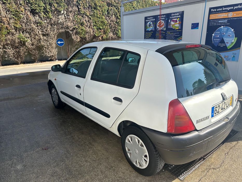 Renault Clio 1.2 Gasolina 1998 – próxima inspeção em setembro de 2026