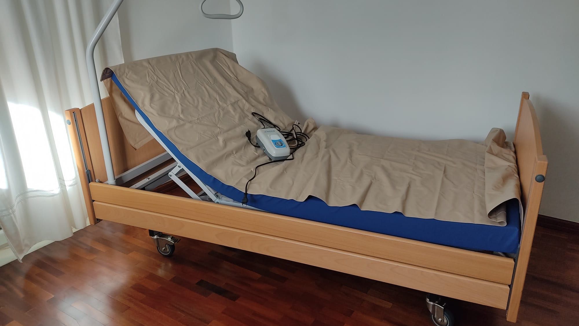 Cama articulada elevatória elétrica completa NOVA