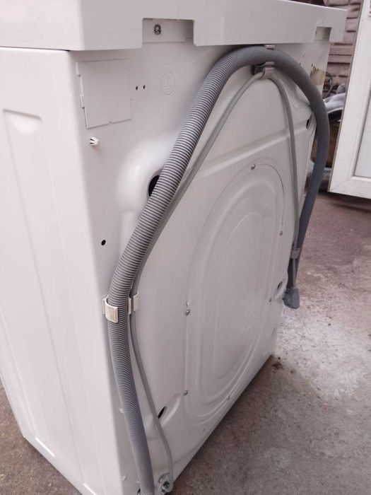 Стиральная машинка Zanussi Lindo300 на 6 кг