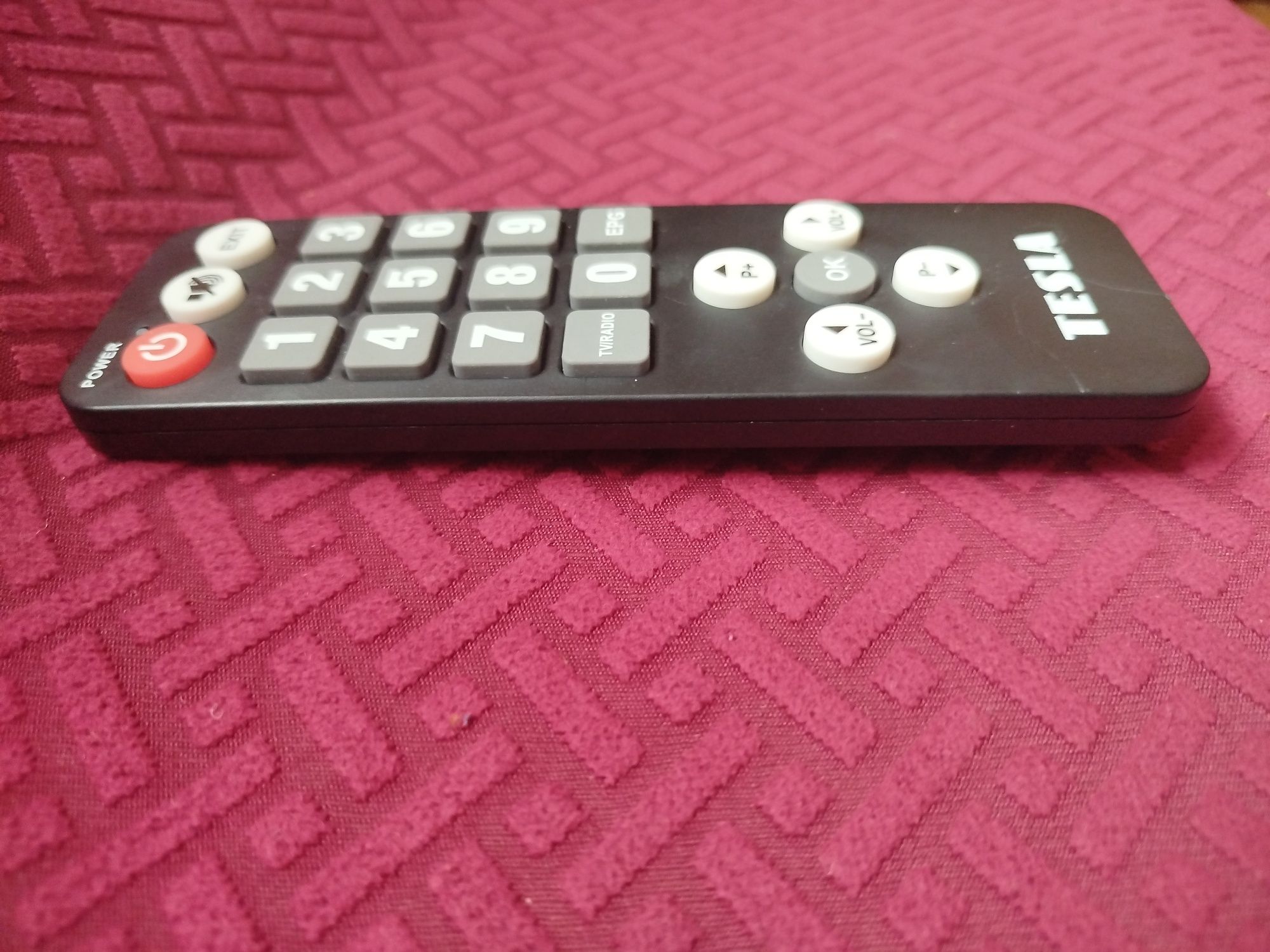 Pilot Tesla TE 401  do dekodera Senior DVB-T 2