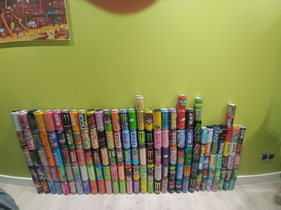 Duża kolekcja puszek po monsterach, tigerach, black itd.