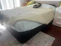 Sommier, com base para cama de casal, com arrumação