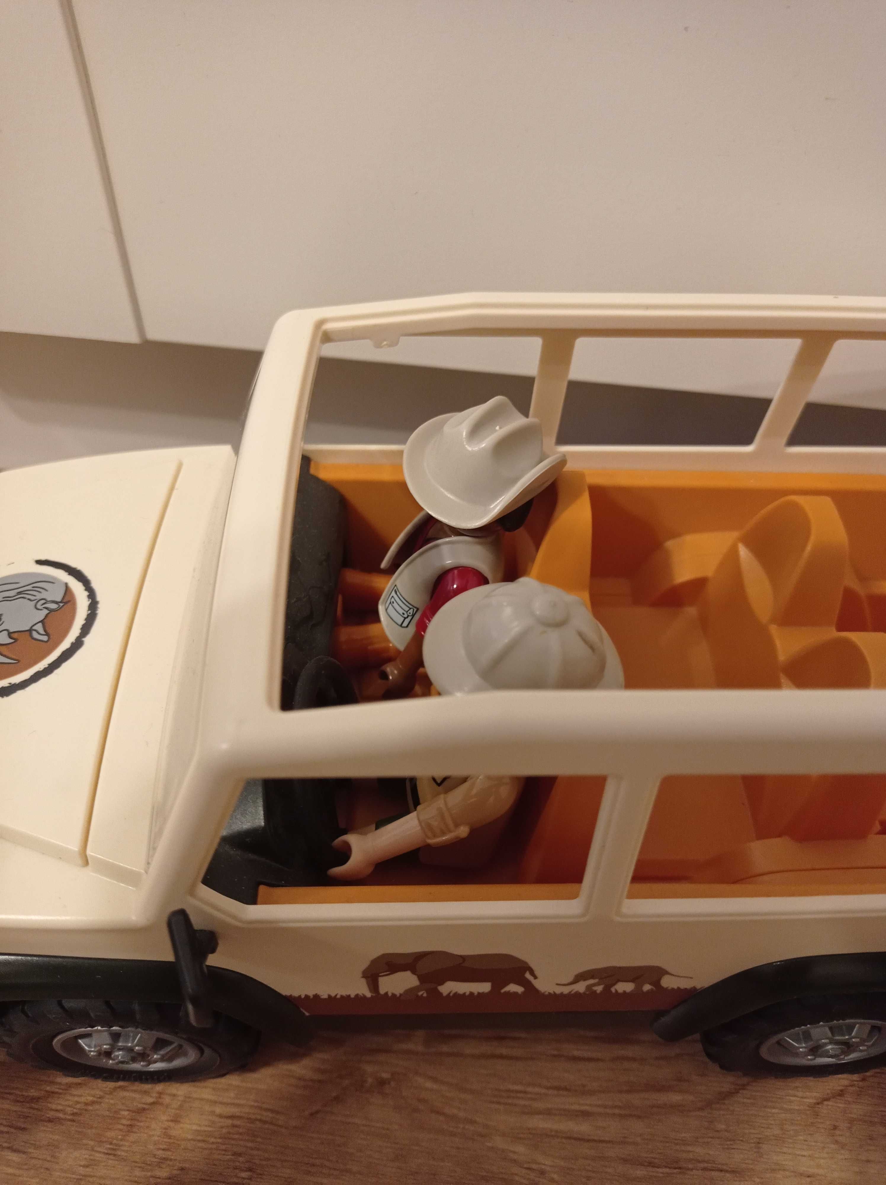 PLAYMOBIL Wild Life Samochód terenowy z wyciągarką na Safari Jeep