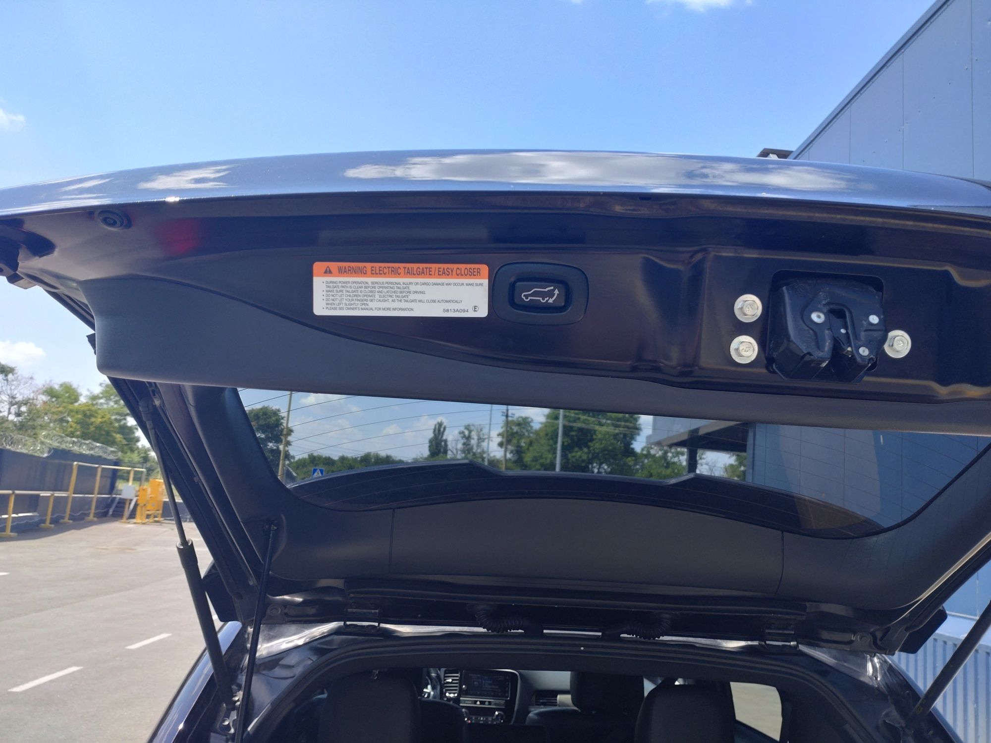 Mitsubishi outlander phev hybrid 2019