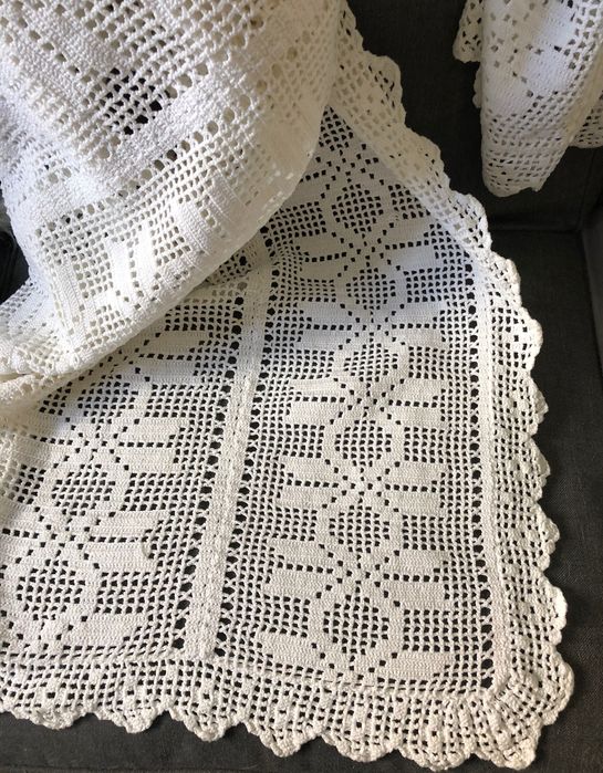 Colchas brancas em Crochet