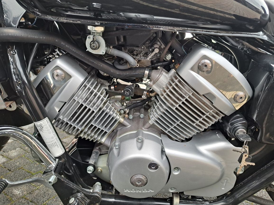 Blaszki na pokrywy Honda Shadow 125