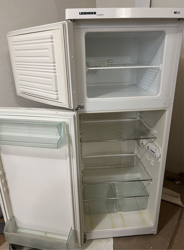 Продам холодильник liebherr