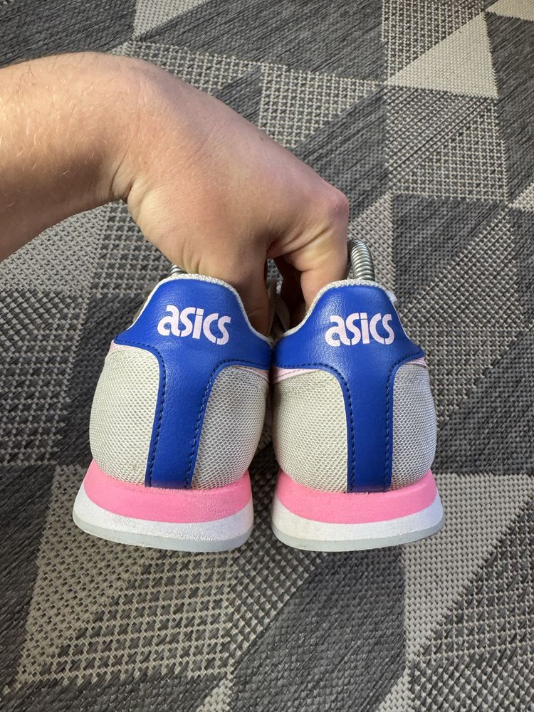 Оригінальні жіночі кросівки Asics Tiger Runner