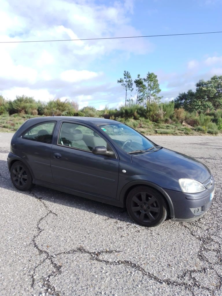 Opel corsa C 5 lugares