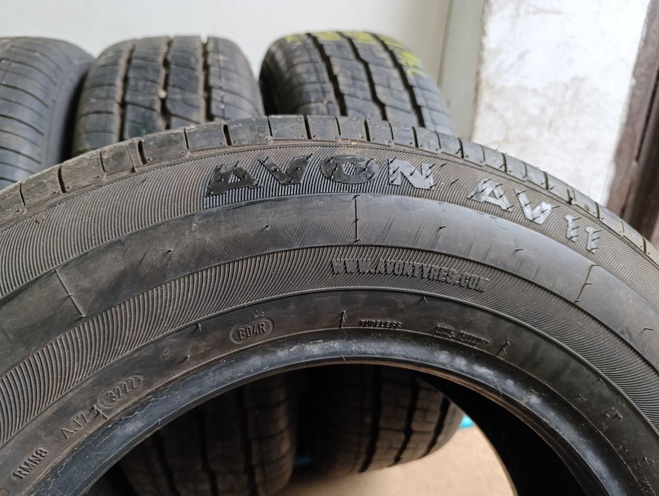 4x 215/75R16C 116/114R Cooper Avon AV11 2022r 10mm DEMO